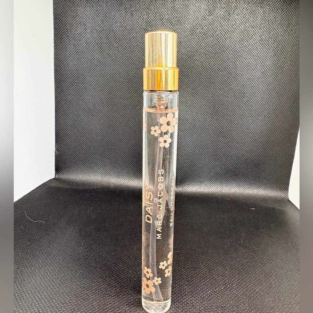 Marc Jacobs Daisy travel spray Perfume